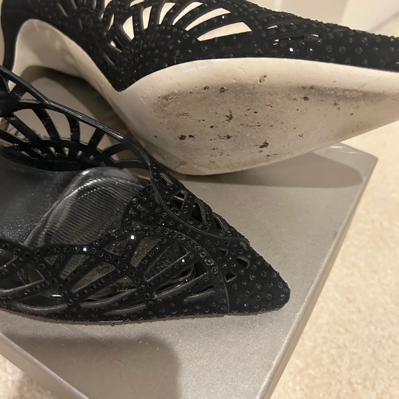 GIORGIO ARMANI BLACK LASERCUT CRYSTAL ENCRUSTED PUMPS HEELS SZ 39.5 worn 1x - Picture 5 of 7